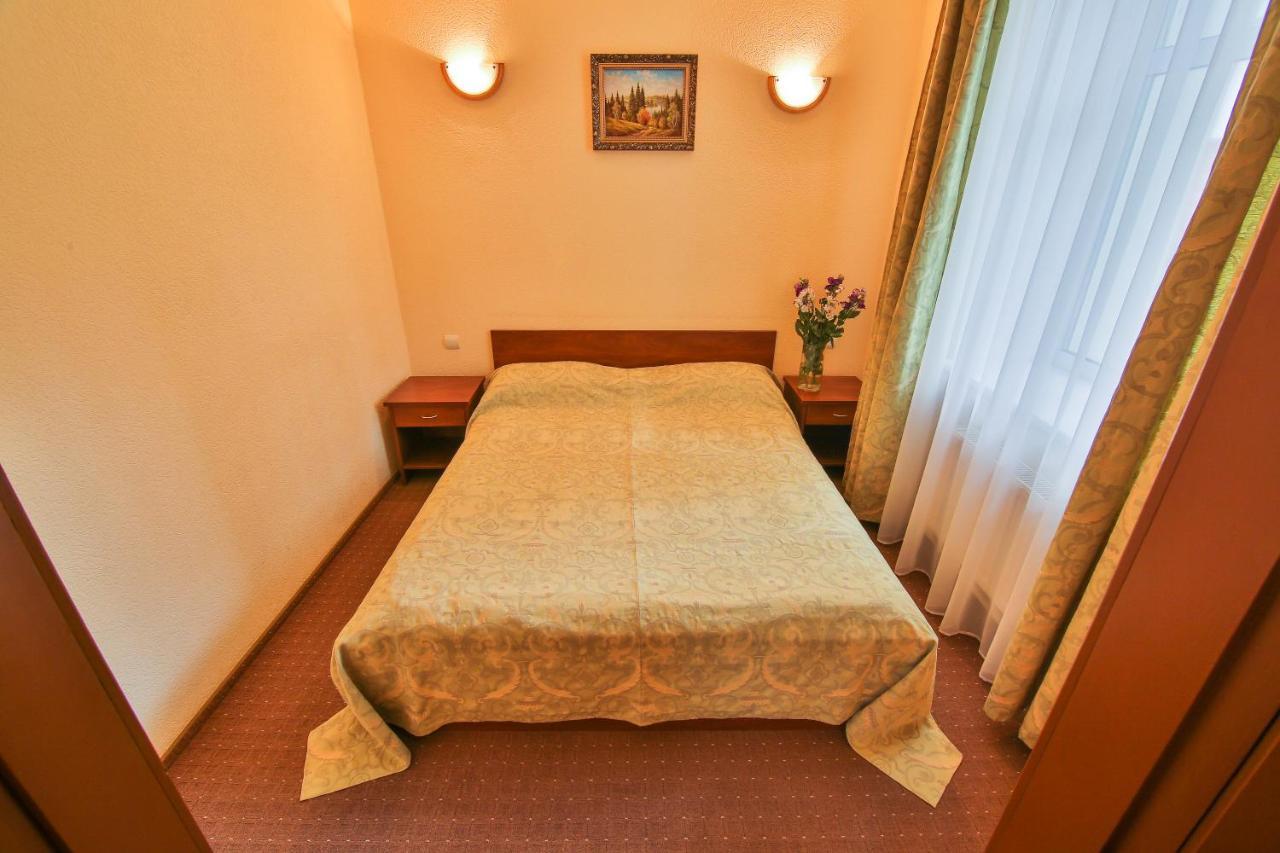 Ukraina Hotel Čerkasy Esterno foto